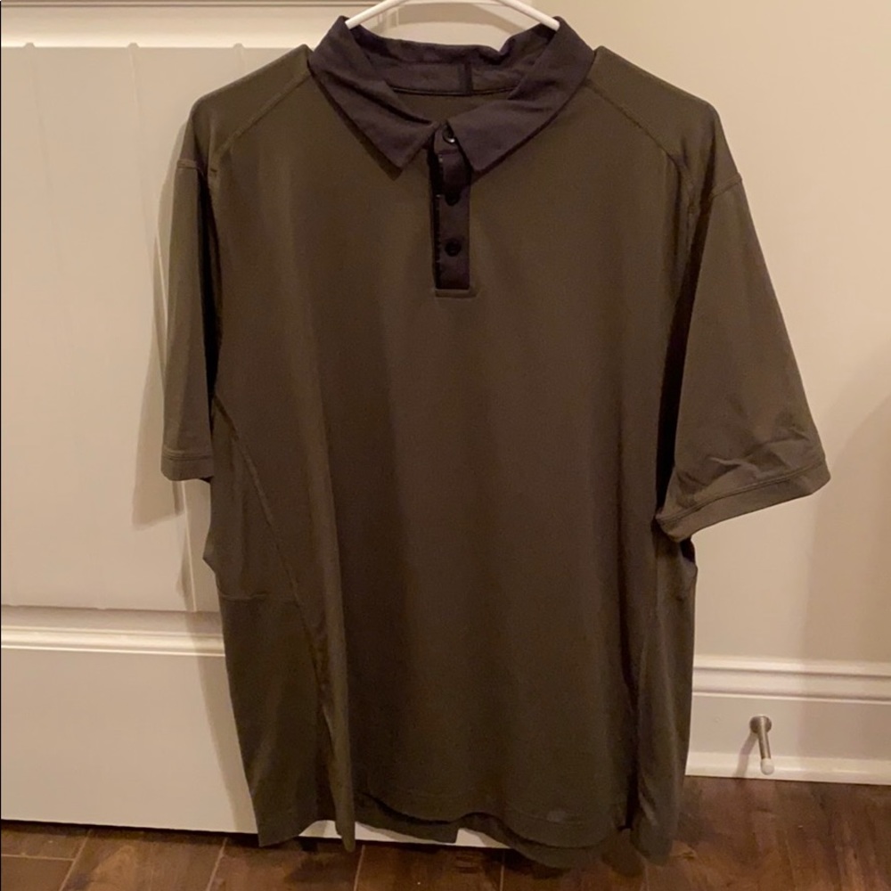 Men’s Lululemon polo size XL